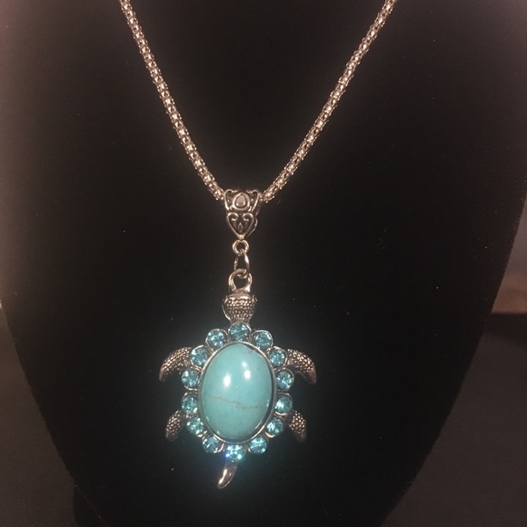 Boho Turquoise Rhinestone Sea Turtle Pendant - Picture 2 of 8
